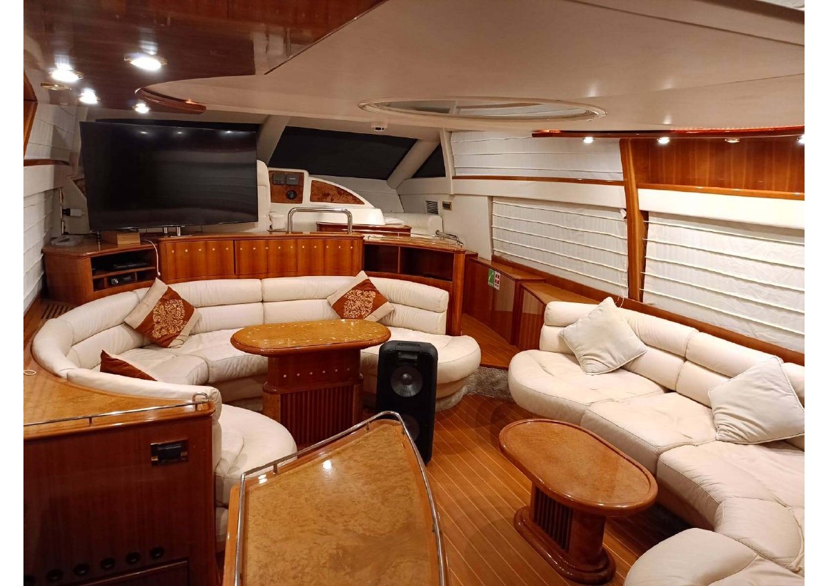 60ft Azimut photo 4